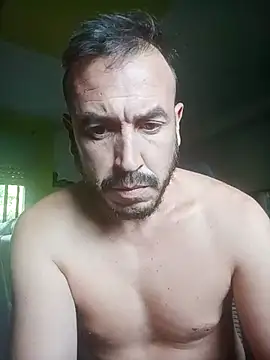 Snapshot of wapo100x100 chatting on 10/14/25, 12:06 wapo100x100 online show from 10/14/25, 12:06