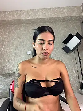 Snapshot of genesissara chatting on 05/17/26, 09:22 genesissara online show from 05/17/26, 09:22