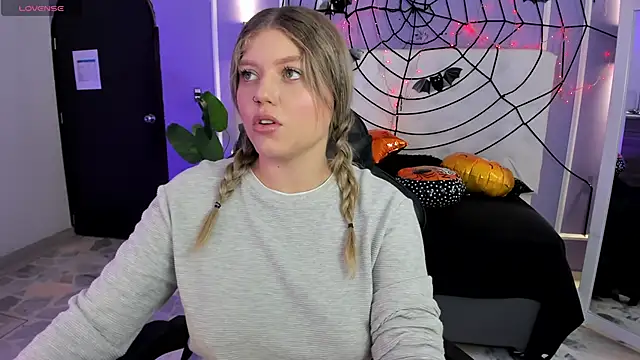 alaia greyy online show from 11/01/25, 01:13