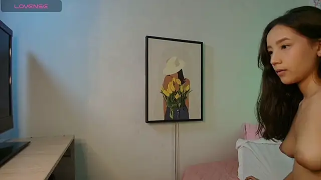 Snapshot of sophi_lii chatting on 01/26/25, 08:34 sophi lii online show from 01/26/25, 08:34