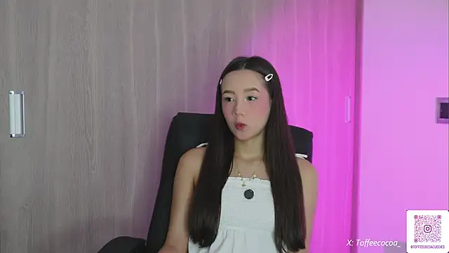 Snapshot of sophi_lii chatting on 09/15/25, 05:13 sophi lii online show from 09/15/25, 05:13