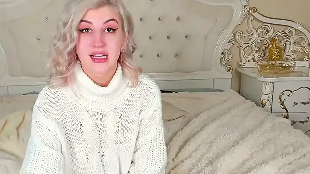 Snapshot of wawmom chatting on 03/10/26, 07:02 wawmom online show from 03/10/26, 07:02