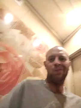 Snapshot of MaxDevilWhite chatting on 11/03/25, 09:21 MaxDevilWhite online show from 11/03/25, 09:21