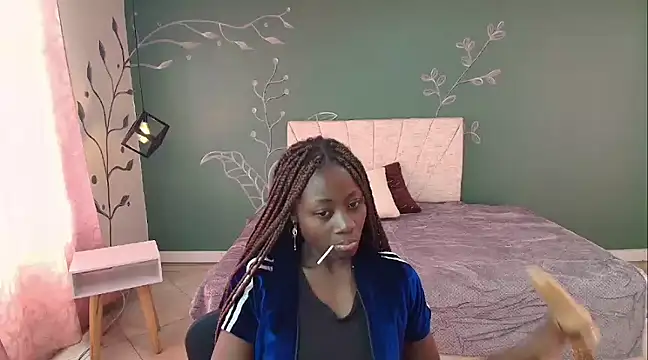 Sara Naugty online show from 03/12/25, 03:40