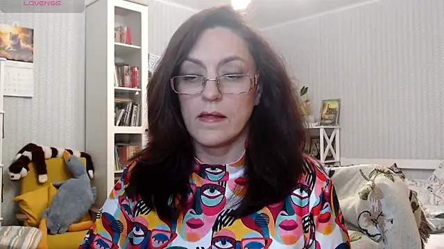 Soffya Soy online show from 05/17/26, 06:48