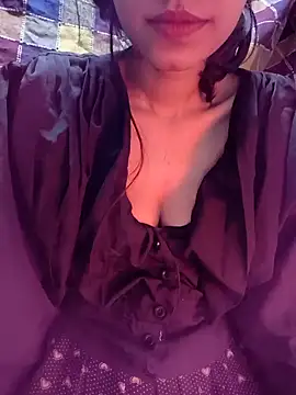 Snapshot of cute_IndianBabe chatting on 01/23/25, 10:22 cute IndianBabe online show from 01/23/25, 10:22