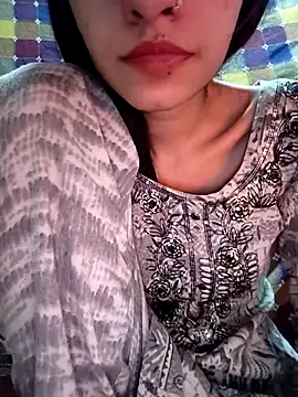 Snapshot of cute_IndianBabe chatting on 03/02/25, 03:56 cute IndianBabe online show from 03/02/25, 03:56