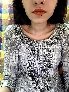 Snapshot of cute_IndianBabe chatting on 03/04/25, 01:01 cute IndianBabe online show from 03/04/25, 01:01