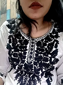 Snapshot of cute_IndianBabe chatting on 04/12/26, 02:05 cute IndianBabe online show from 04/12/26, 02:05