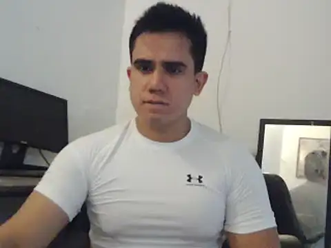 Snapshot of axal_doc chatting on 10/18/25, 02:03 axal doc online show from 10/18/25, 02:03