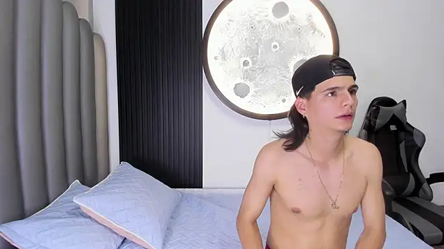 Martshall09 online show from 10/15/25, 08:53