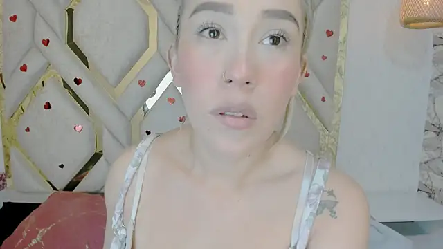 Snapshot of Lannajansen chatting on 02/21/25, 05:42 Lannajansen online show from 02/21/25, 05:42