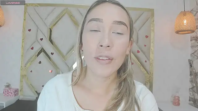 Snapshot of Lannajansen chatting on 03/18/25, 02:26 Lannajansen online show from 03/18/25, 02:26