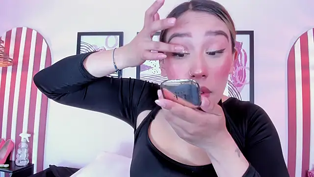 Snapshot of Lannajansen chatting on 09/17/25, 02:08 Lannajansen online show from 09/17/25, 02:08