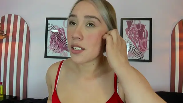 Snapshot of Lannajansen chatting on 10/15/25, 06:52 Lannajansen online show from 10/15/25, 06:52