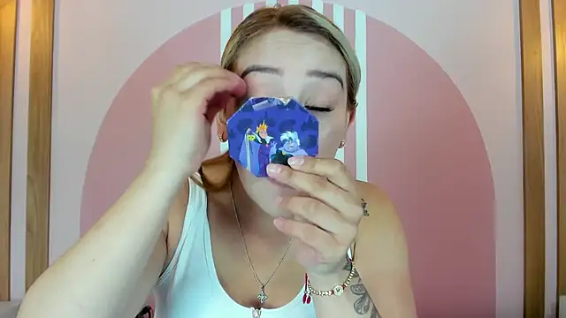 Lannajansen online show from 03/28/26, 01:22