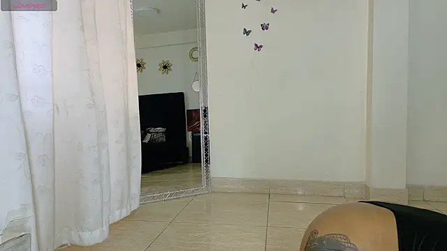 Snapshot of Akemirosse chatting on 04/24/26, 05:48 Akemirosse online show from 04/24/26, 05:48