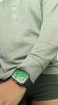 Snapshot of Andre16c chatting on 04/17/26, 03:37 Andre16c online show from 04/17/26, 03:37