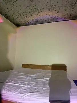 Snapshot of White_Lu chatting on 03/27/26, 02:17 White Lu online show from 03/27/26, 02:17