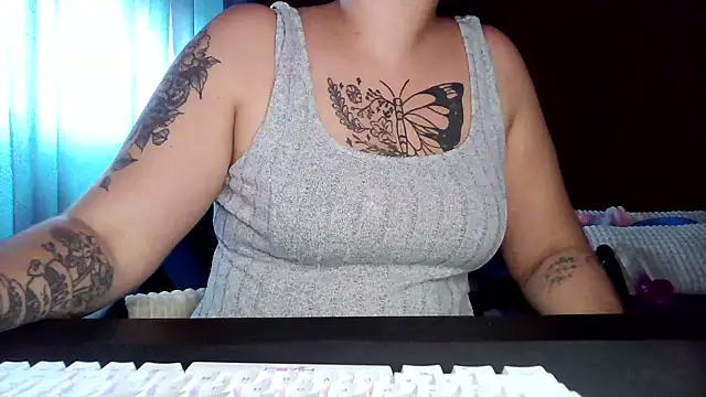 bunnyfox420 online show from 09/27/25, 02:11