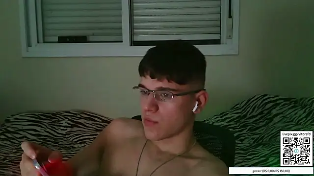 vitorsafado19 online show from 10/26/25, 03:01