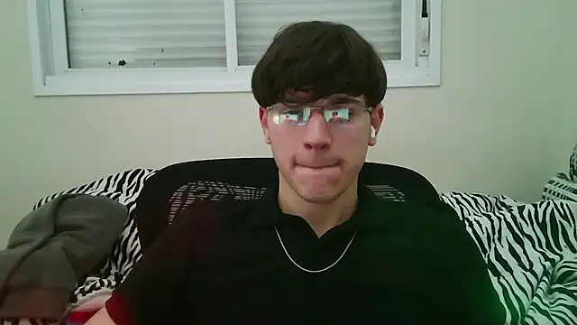 vitorsafado19 online show from 07/05/26, 05:36