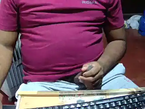 Snapshot of lolboy1234Z chatting on 11/02/25, 06:43 lolboy1234Z online show from 11/02/25, 06:43