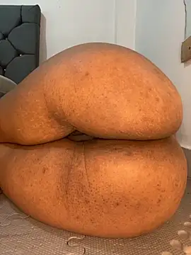 Snapshot of Charlotte_bronxxx chatting on 09/13/25, 03:34 Charlotte bronxxx online show from 09/13/25, 03:34