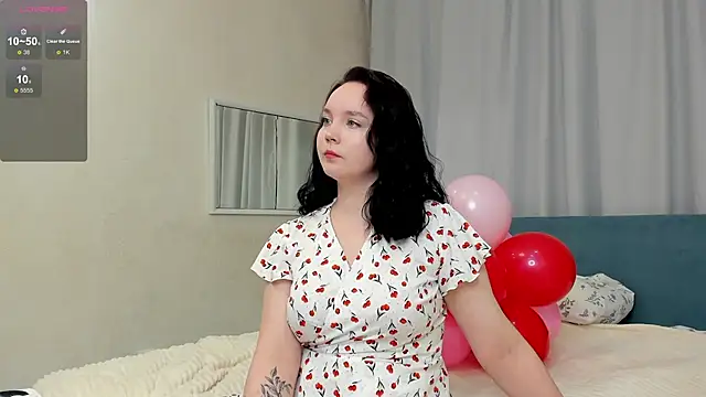 maya suun online show from 02/07/25, 08:33