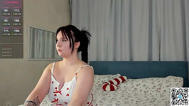 maya suun online show from 02/26/25, 08:37