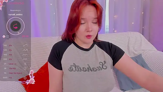 Snapshot of maya_suun chatting on 03/25/26, 01:33 maya suun online show from 03/25/26, 01:33