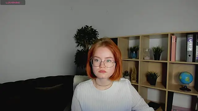 Snapshot of lu_muon chatting on 02/21/25, 01:00 lu muon online show from 02/21/25, 01:00