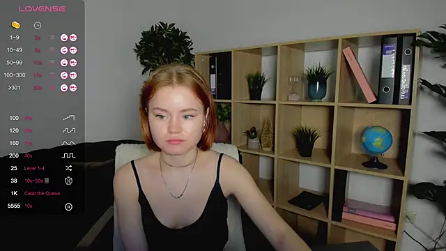 Snapshot of lu_muon chatting on 02/22/25, 01:11 lu muon online show from 02/22/25, 01:11