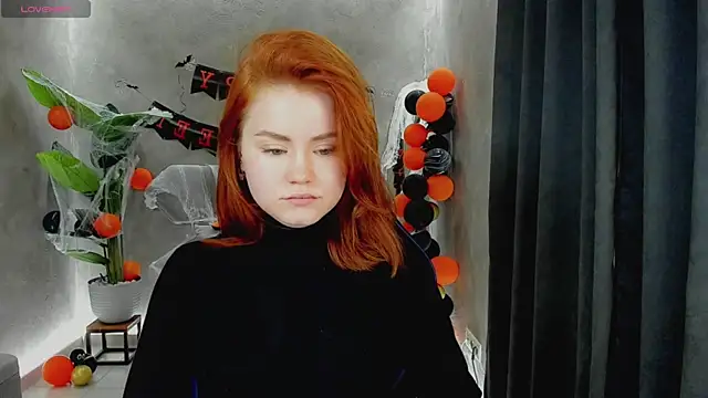 Snapshot of lu_muon chatting on 10/31/25, 08:26 lu muon online show from 10/31/25, 08:26