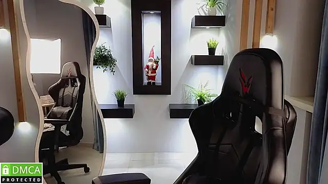 Snapshot of lu_muon chatting on 11/30/25, 01:20 lu muon online show from 11/30/25, 01:20