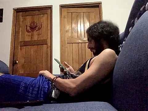 Nooneisthis online show from 10/05/25, 02:10