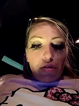 Snapshot of barbieinbondage7 chatting on 03/12/26, 03:01 barbieinbondage7 online show from 03/12/26, 03:01