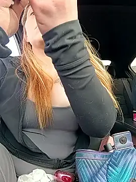 Snapshot of barbieinbondage7 chatting on 03/13/26, 11:22 barbieinbondage7 online show from 03/13/26, 11:22