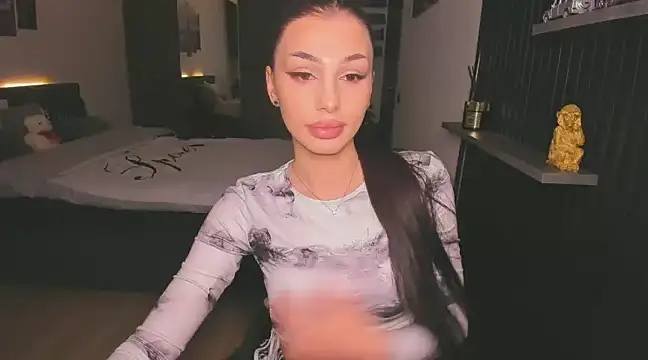 HelenShawn online show from 02/09/25, 05:29