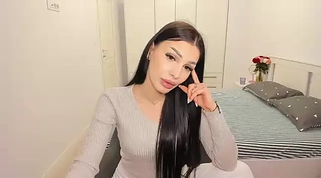 HelenShawn online show from 02/18/25, 01:32