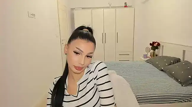 HelenShawn online show from 02/21/25, 10:15