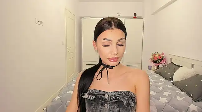 HelenShawn online show from 02/26/25, 01:53