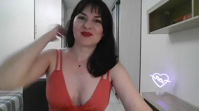 Victoria Glam online show from 02/11/25, 07:05