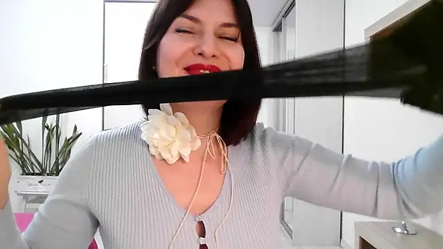 Snapshot of Victoria_Glam chatting on 03/06/26, 06:26 Victoria Glam online show from 03/06/26, 06:26