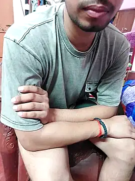 Snapshot of Extrembox5 chatting on 04/07/26, 06:03 Extrembox5 online show from 04/07/26, 06:03