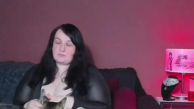 Snapshot of QueenOfHaze chatting on 02/23/25, 11:36 QueenOfHaze online show from 02/23/25, 11:36