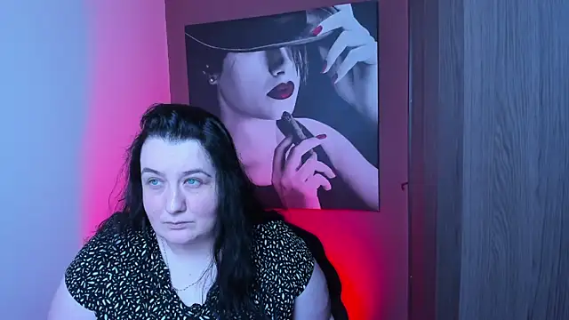 QueenOfHaze online show from 12/18/25, 03:07