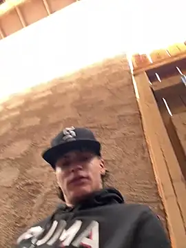 Snapshot of elnenedeustedes chatting on 01/25/25, 06:35 elnenedeustedes online show from 01/25/25, 06:35