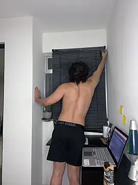 Snapshot of ttylloserxxx chatting on 01/24/25, 08:34 ttylloserxxx online show from 01/24/25, 08:34