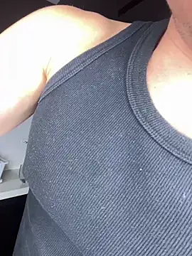 Snapshot of ttylloserxxx chatting on 01/29/25, 02:40 ttylloserxxx online show from 01/29/25, 02:40